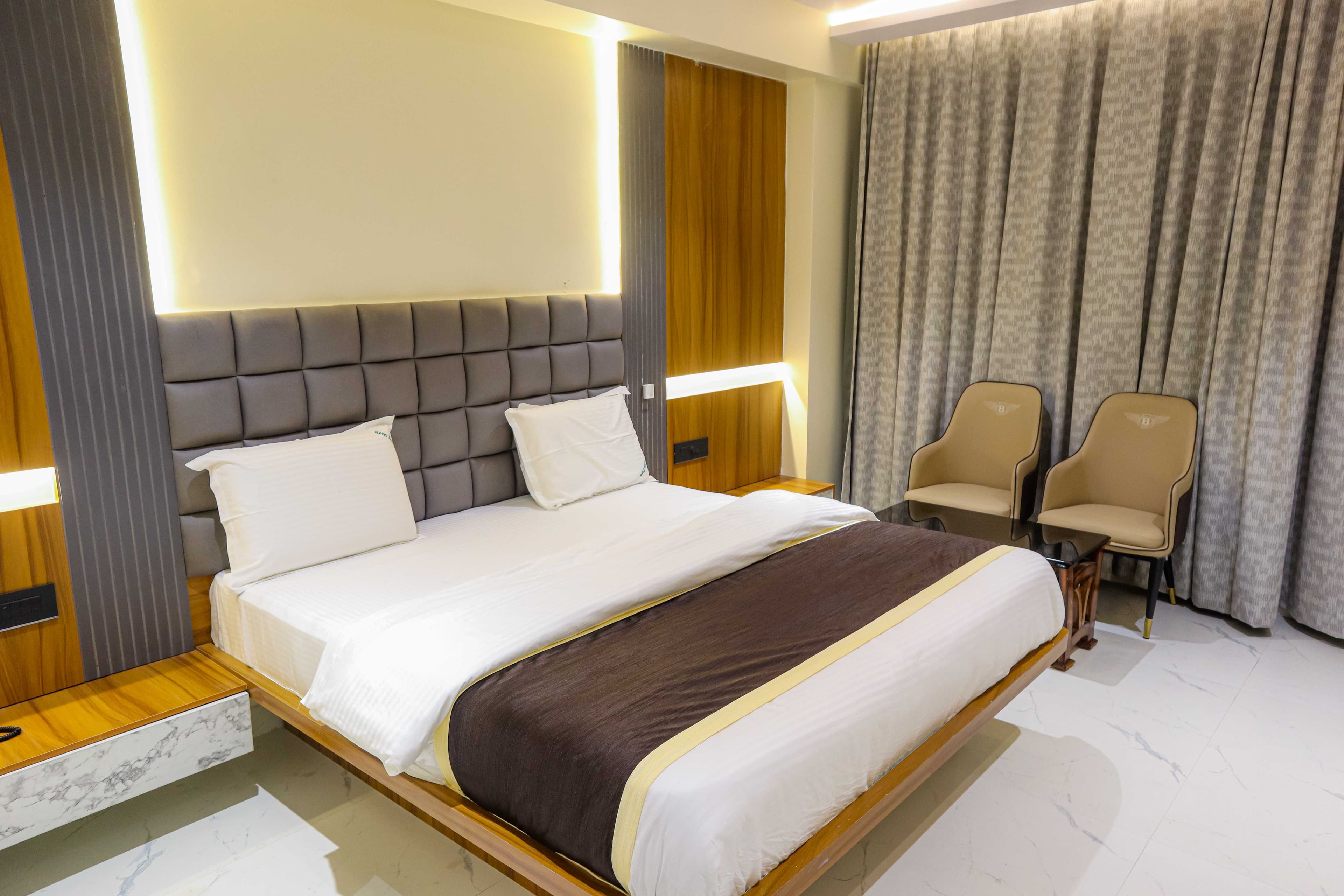 Hotel Lemon Park rooms hero